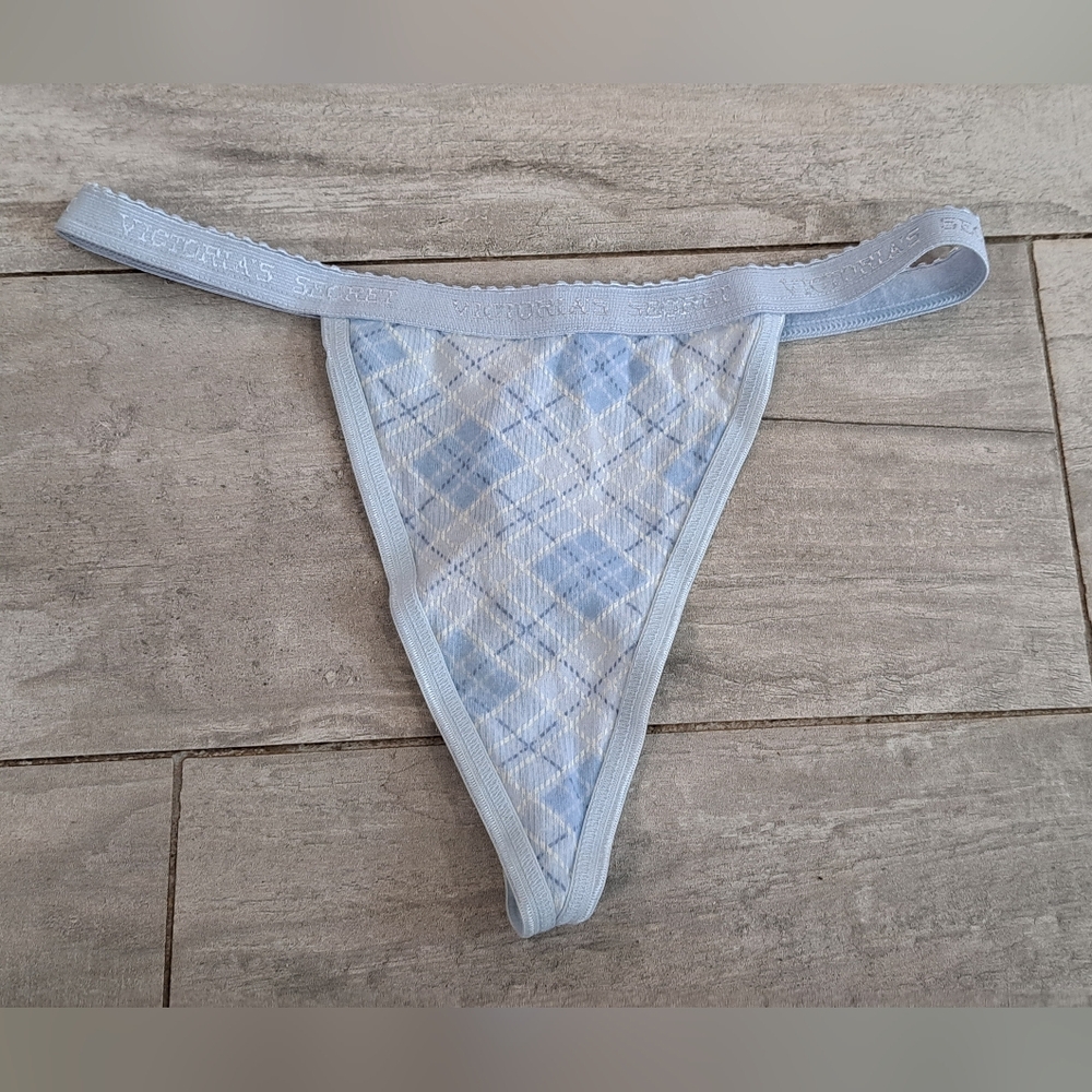 Victoria secret v-string
